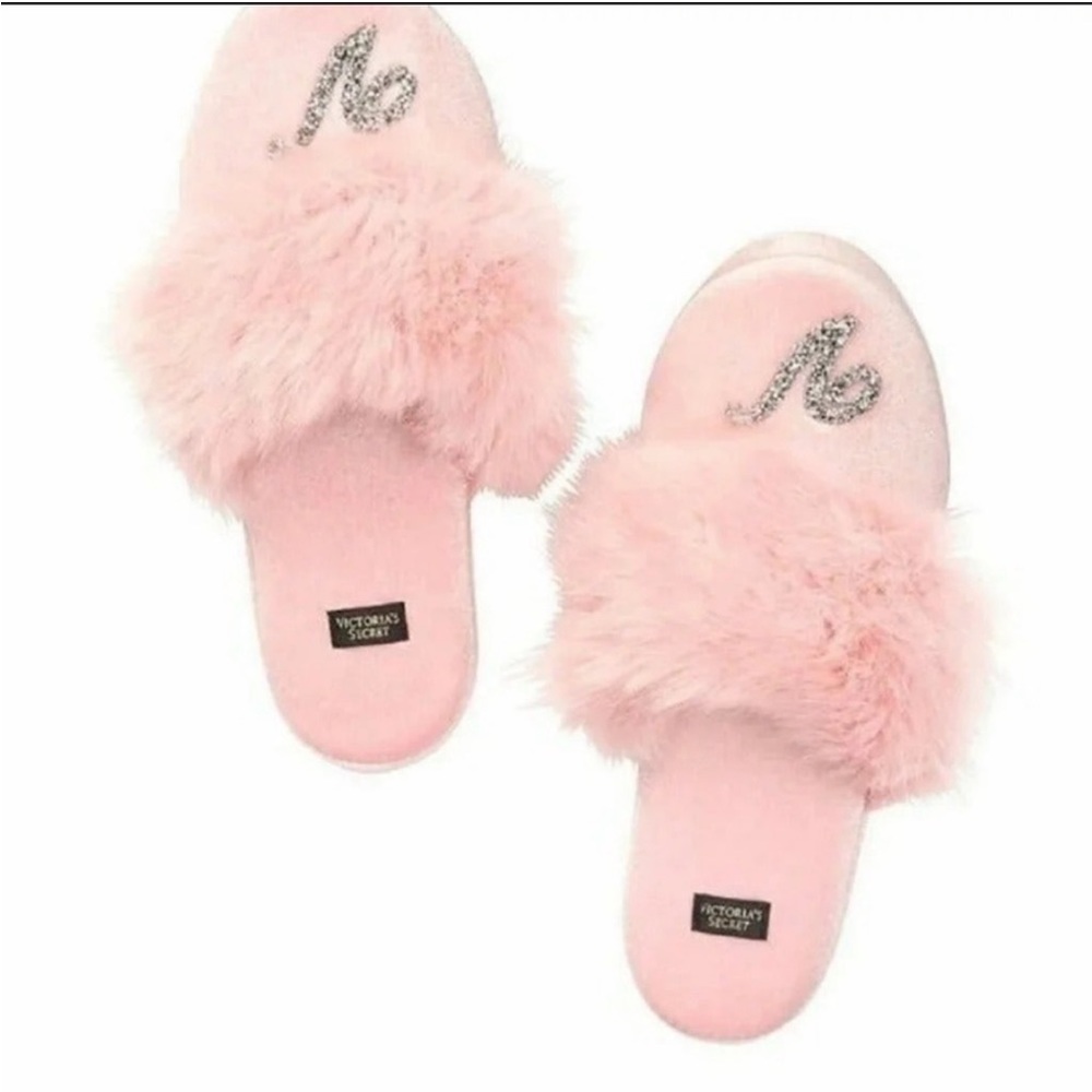NWOT Fuzzy Velvet Victoria’s Secret Slippers, Size Large